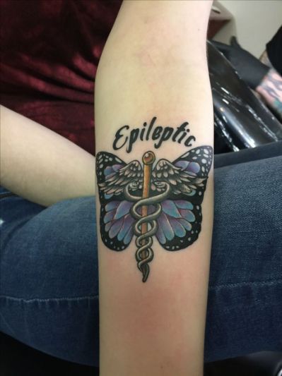 tatuajes con alerta medica