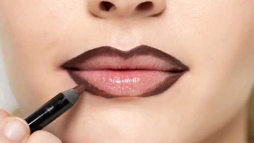 Cómo delinear tus labios y hacerlos lucir más voluminosos 1