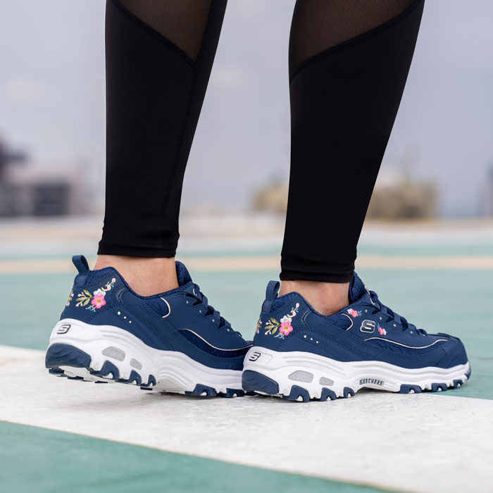 10 pares de Skechers que combinan con cualquier outfit