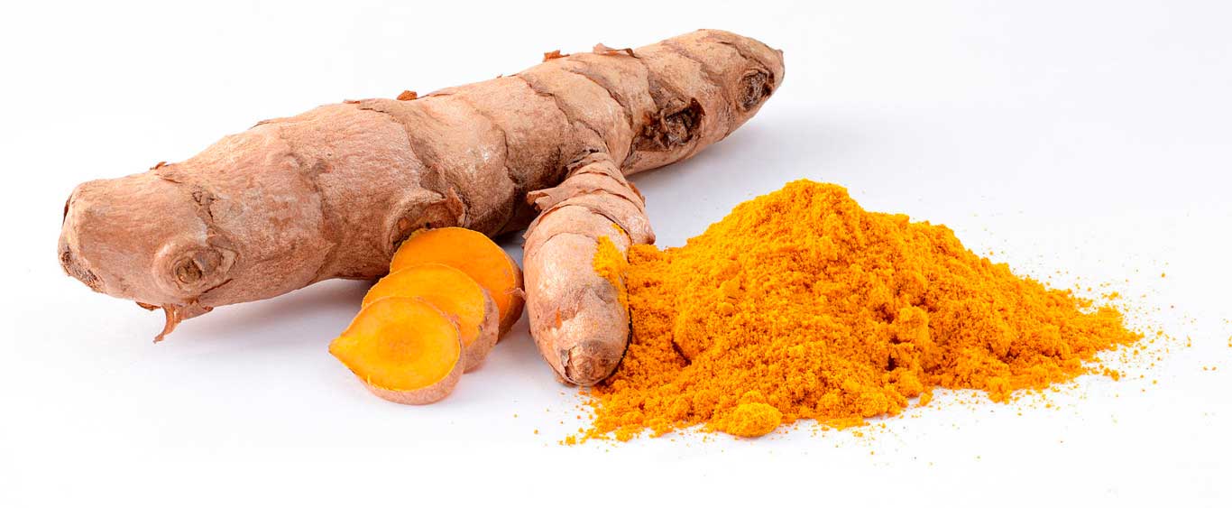 curcuma en trozo y polvo para reafirmar la vagina