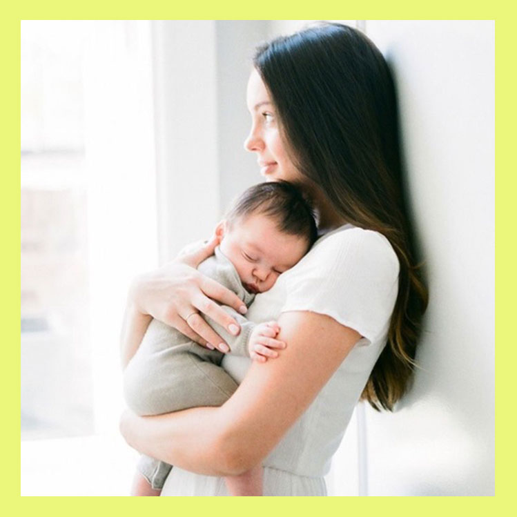 Abrazar a tu bebé lo hará más inteligente según un estudio