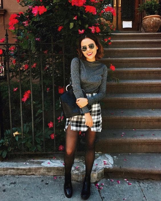 outfit con falda para la universidad