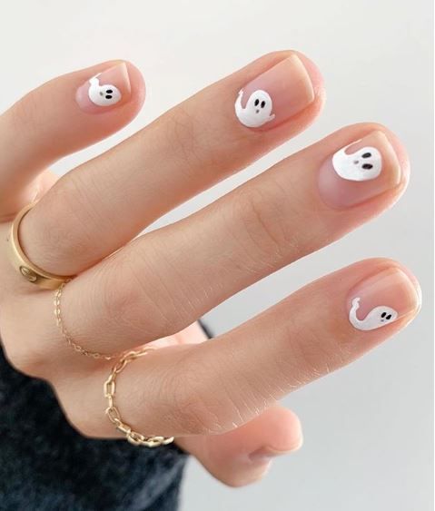 10 diseños de uñas elegantes para Halloween 0