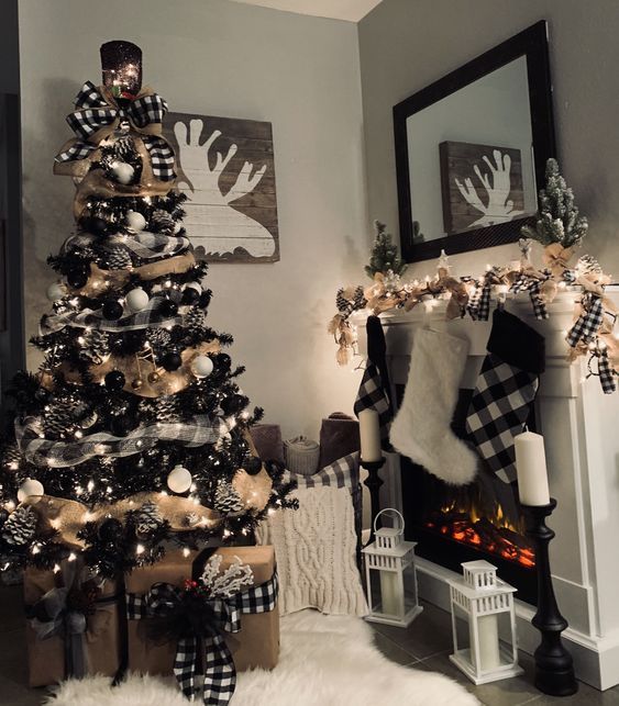 Diseños de árboles de navidad negros para una decoracin minimalista 6