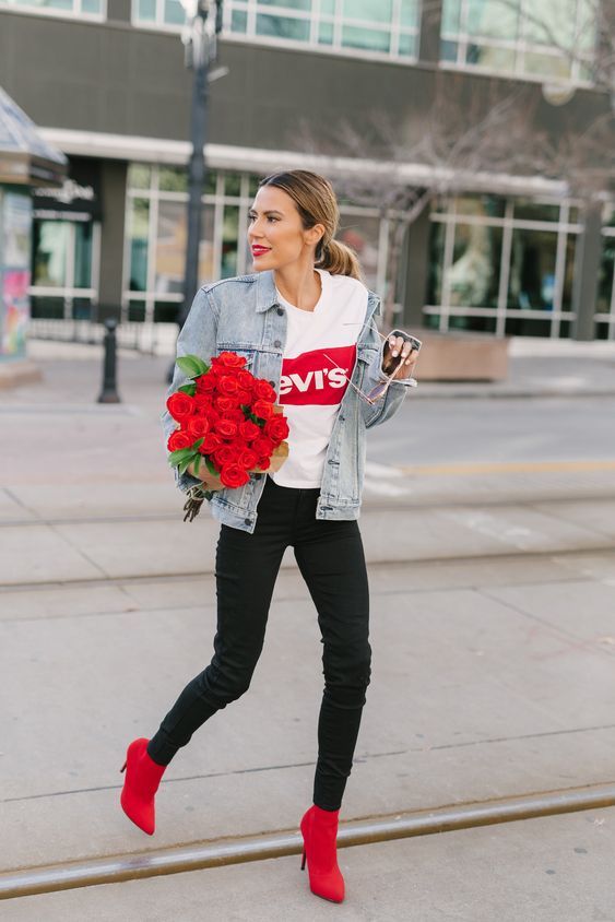 blazer y botines rojos outfit