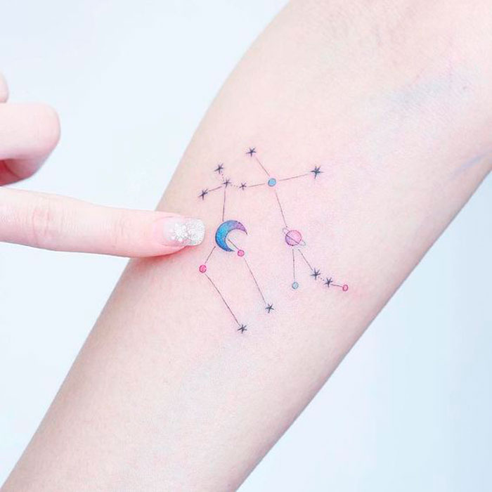 10 ideas de tatuajes astrológicos discretos y fascinantes