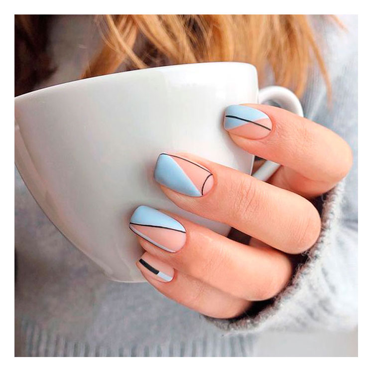 12 auténticas ideas de uñas minimalistas que puedes hacer tú misma