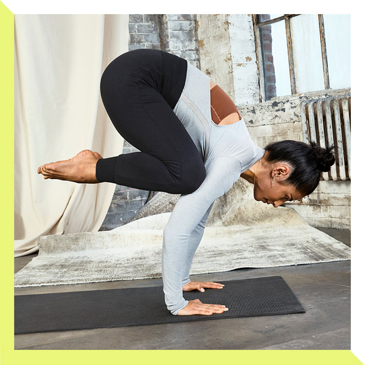 Conoce los beneficios del yoga: respira, estira y muévete
