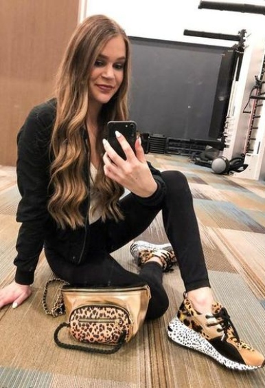 Outfit con online tenis animal print