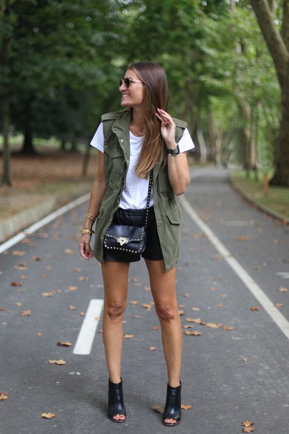 10 outfits elegantes verde militar que son perfectos para verano 7