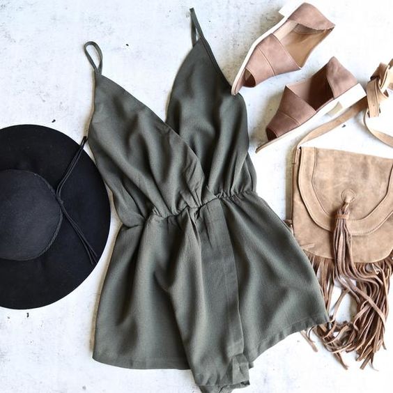 10 outfits elegantes verde militar que son perfectos para verano 9