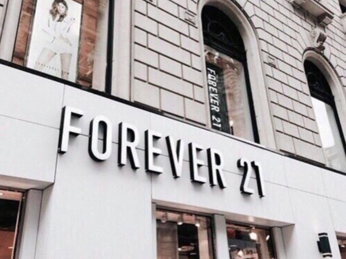 Forever 21 regresa, ¡la marca se salva de la bancarrota! 0