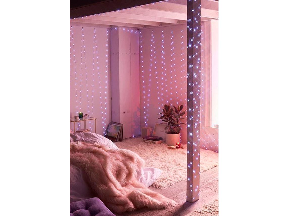 5 ideas para decorar tu cuarto con luces neón 11