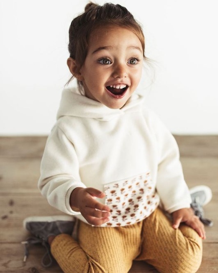 Niña feliz