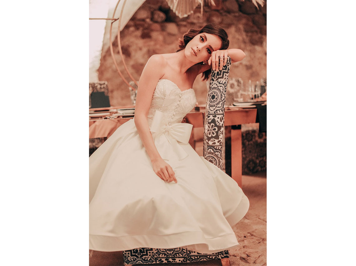 10 vestidos de novia elegantes perfectos para el civil 8