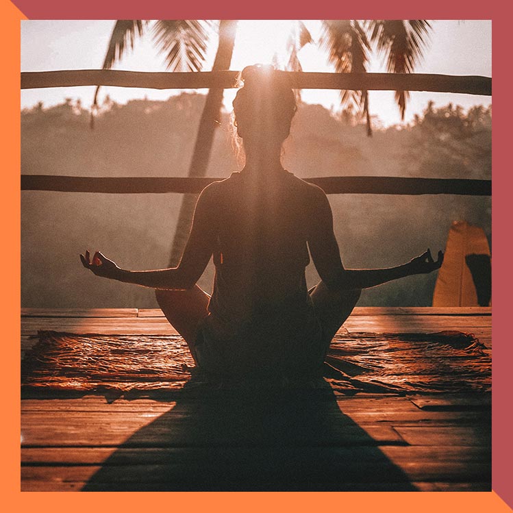 ¡Gana una meditación con chocolate con Airbnb!