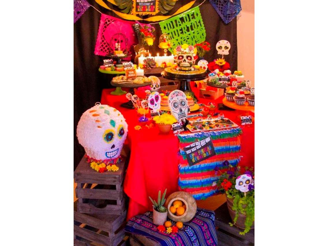 7 altares de Día de muertos creativos que deberías intentar 5