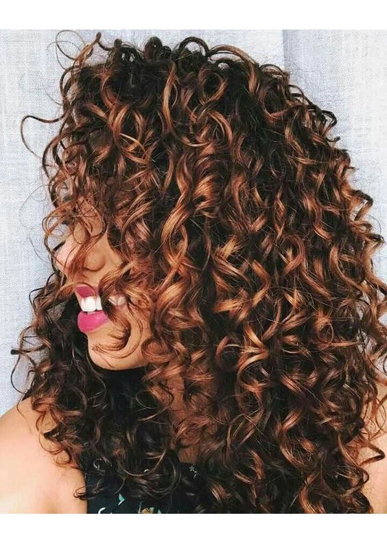 mechas-cabello-rizado