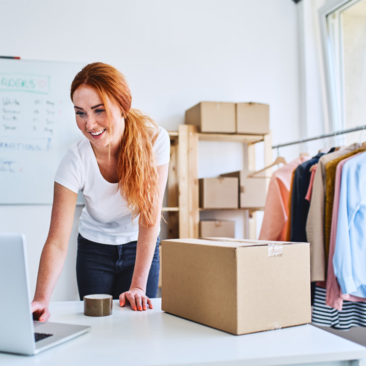 5 prendas y accesorios femeninos más vendidos en Amazon que te enamorarán