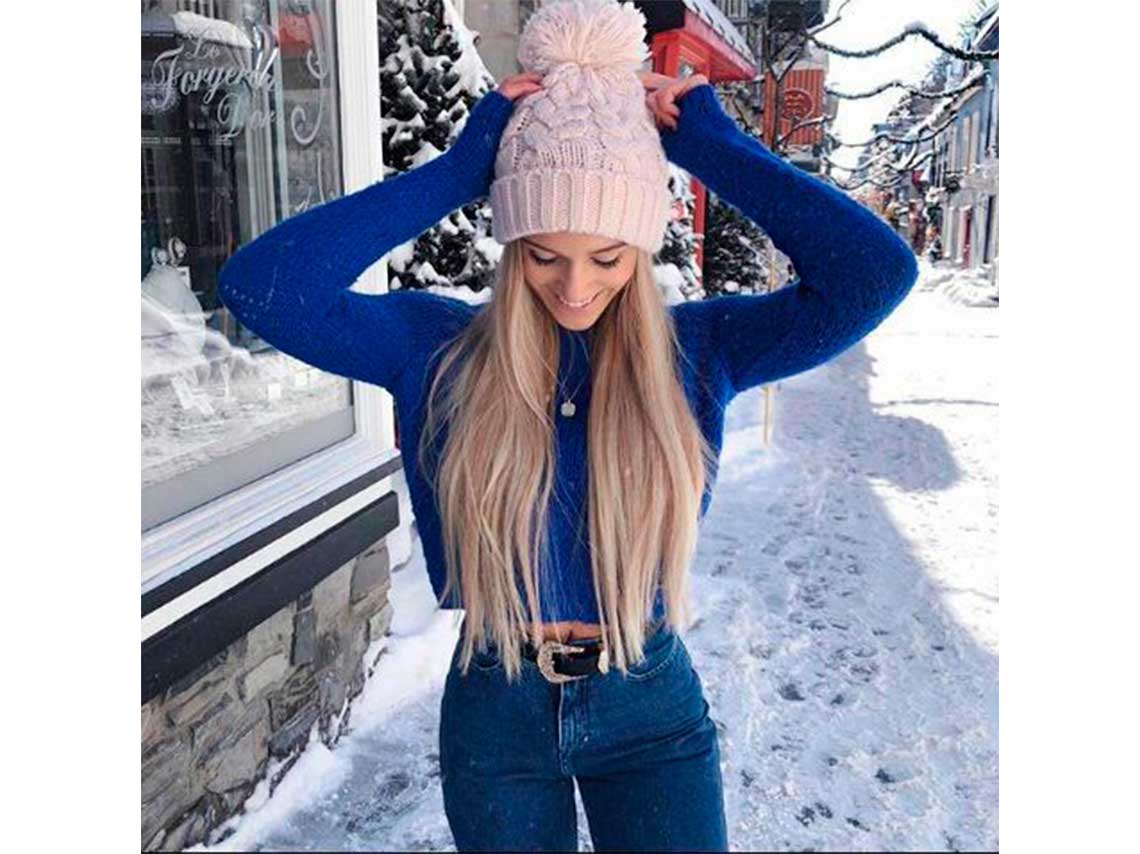 10 outfits casuales con gorros de invierno para verte juvenil