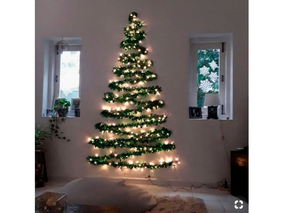 10 ideas para decorar con mini árboles de Navidad 6