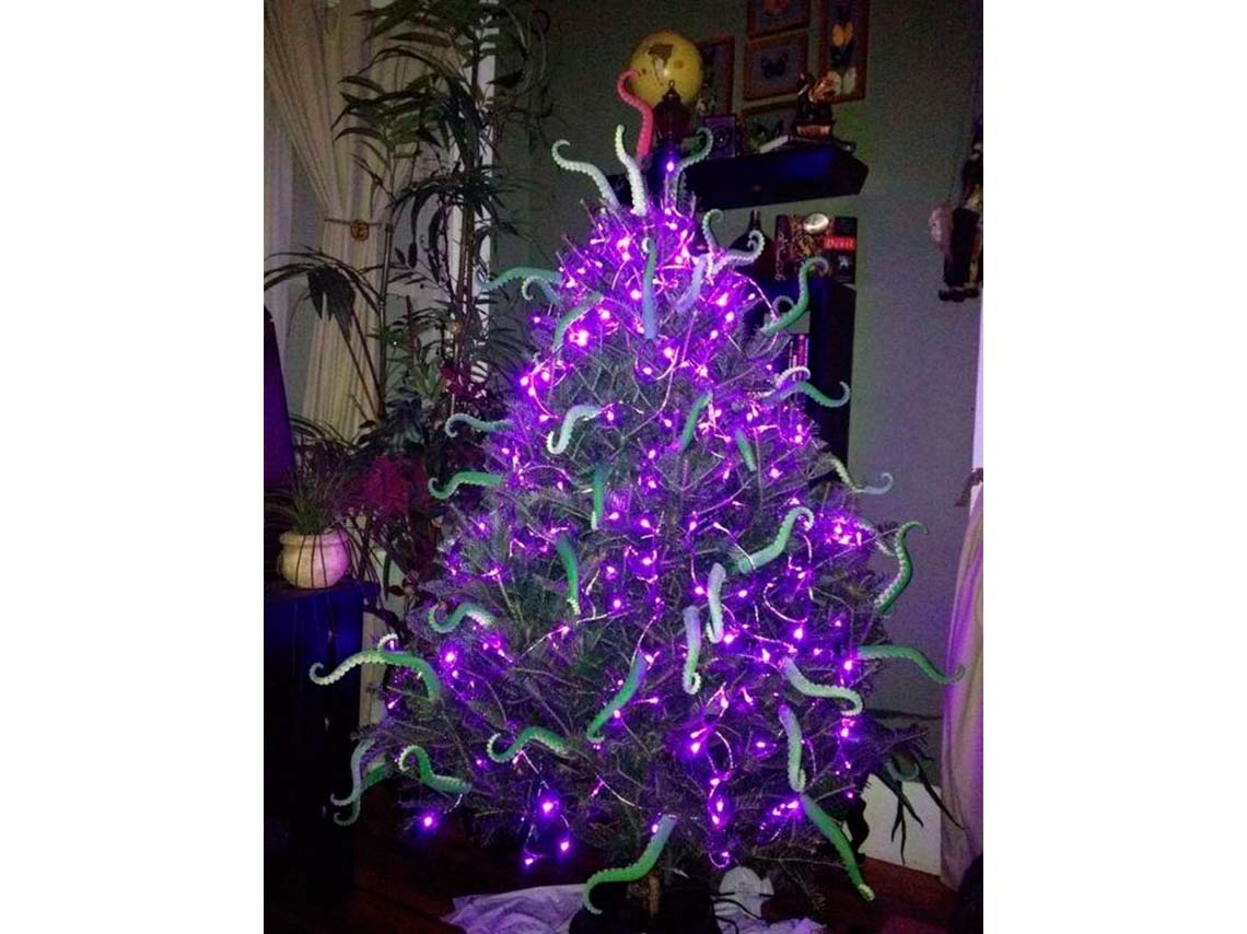 10 ideas para tener un Halloween Christmas Tree esta Navidad 13