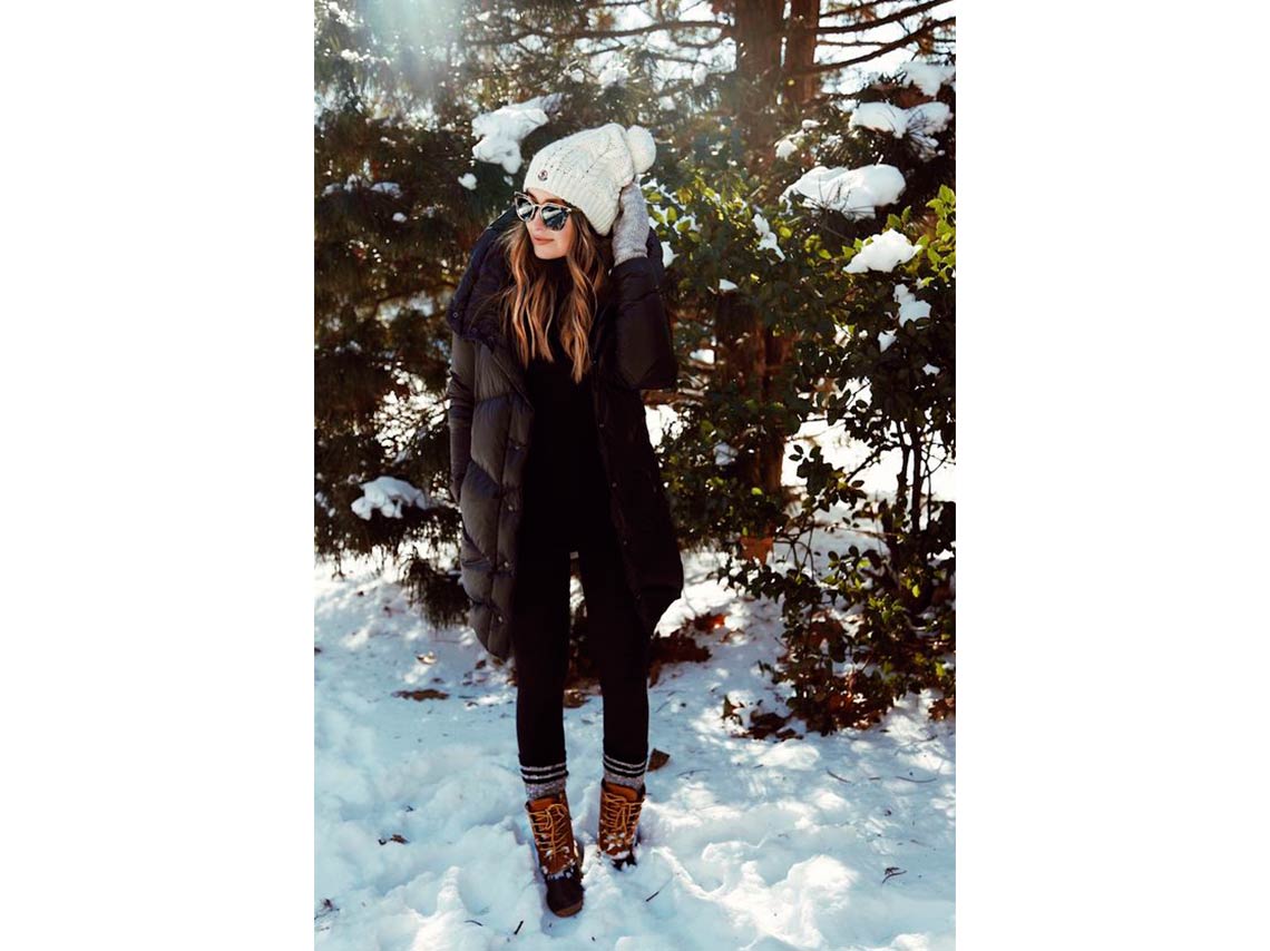 10 outfits con gorros de invierno para verte juvenil 14