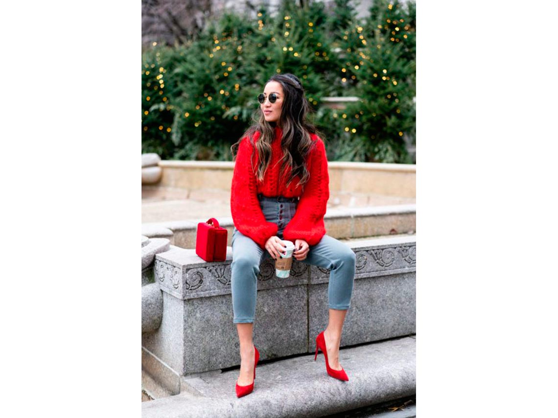 Vestir con sale zapatos rojos