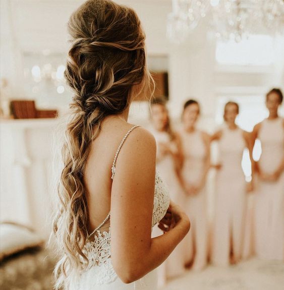 peinados-novia-cara-redonda-boda