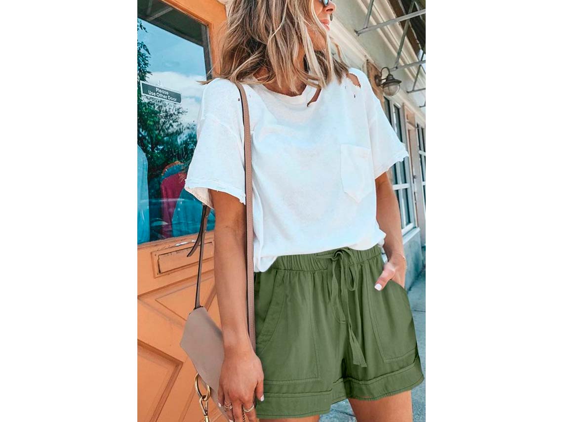 10 outfits cómodos con short para un domingo 11