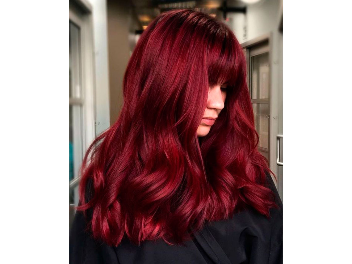 10 formas increíbles de llevar el color vino en tu cabello 3