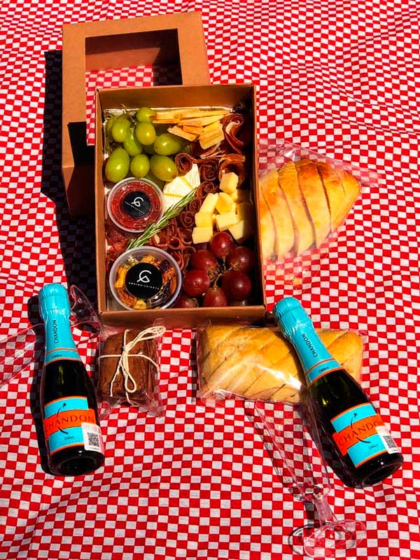 kit-chandon-picnic