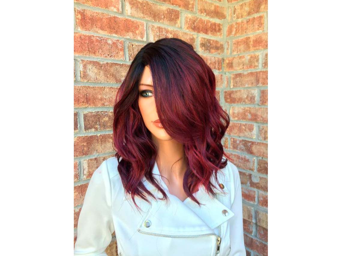 10 formas increíbles de llevar el color vino en tu cabello 1