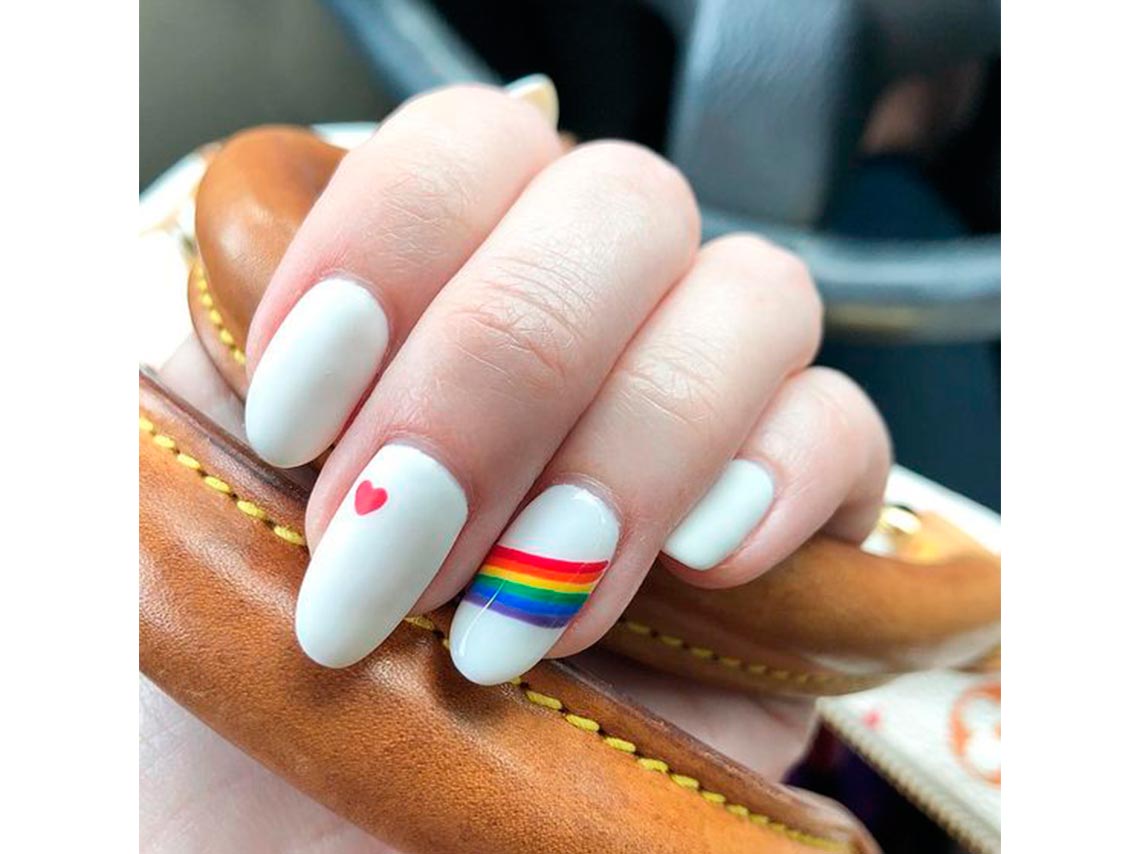 10 diseños de uñas fáciles para celebrar el orgullo 2