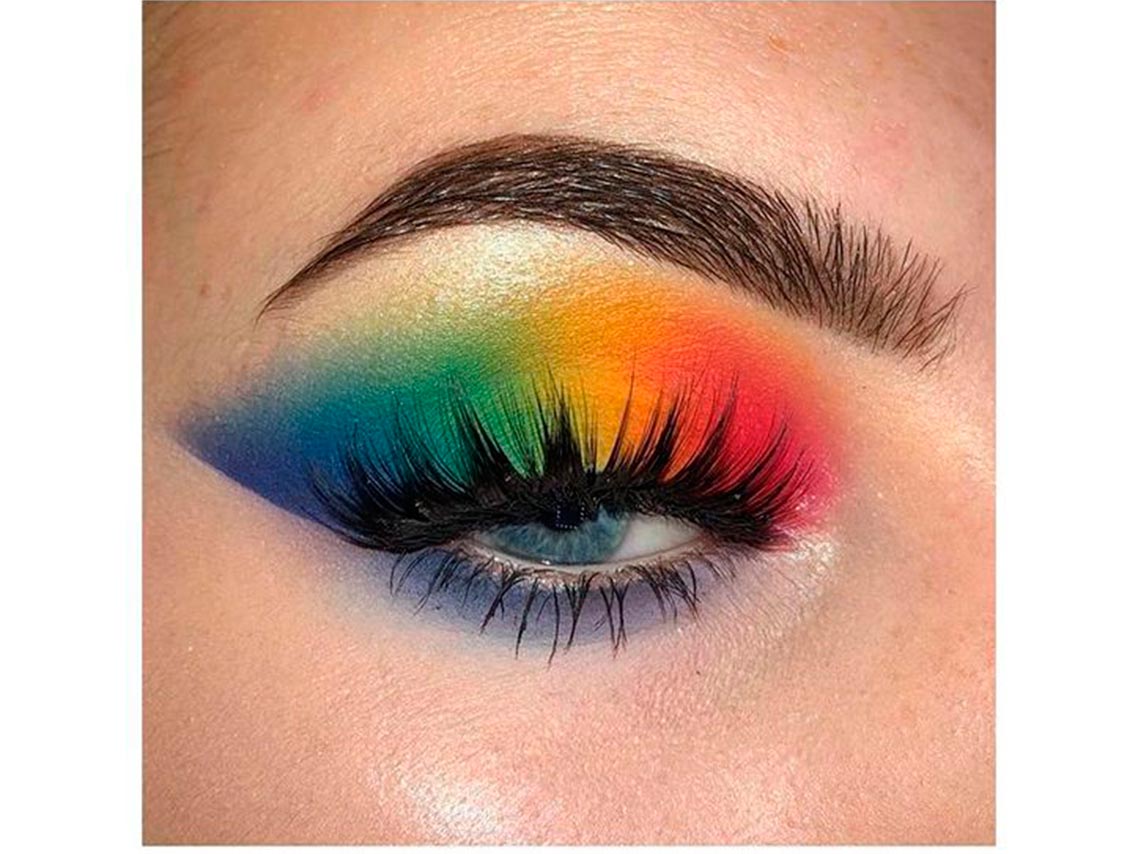 ideas de maquillaje para celebrar el mes orgullo