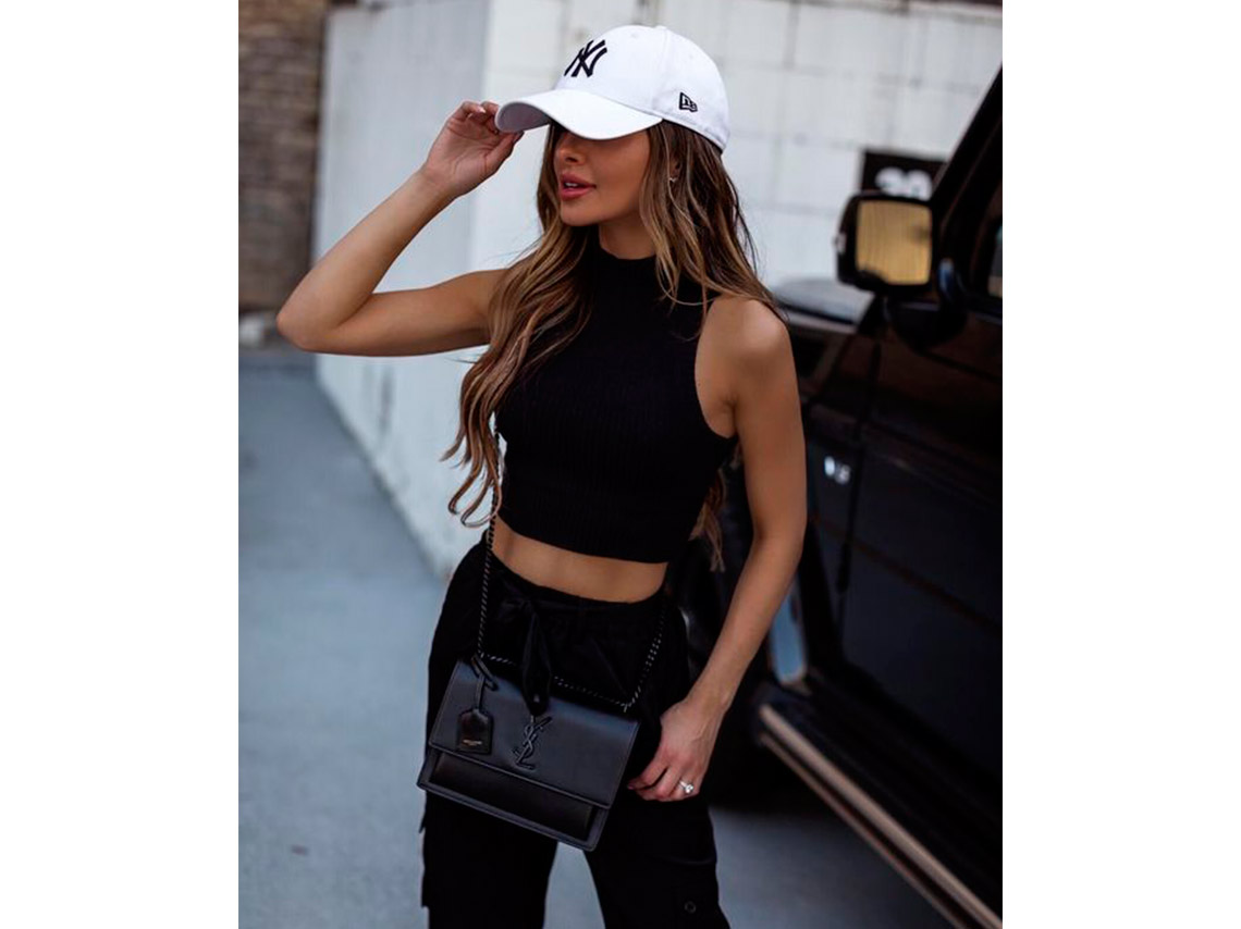 outfit-gorra-deportiva