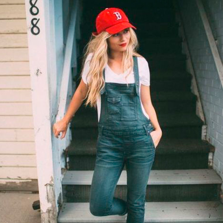 10 outfits con gorras para verte sexy en domingo cuando no te peinas