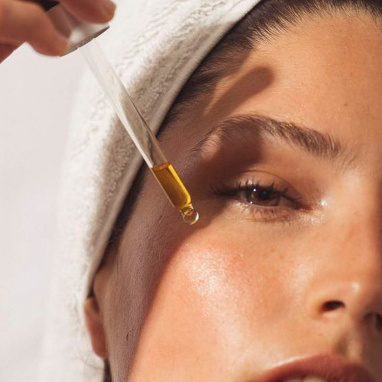 4 aceites vegetales que evitan arrugas en la cara mejor que el botox