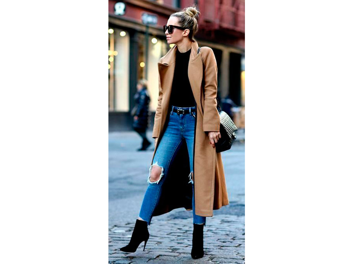 10 outfits con tacones y jeans para ir a trabajar y verte elegante