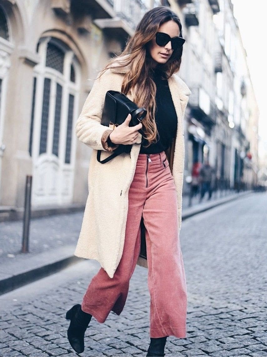 10-outfits-con-pantalones-de-pana-para-ir-a-la-oficina-8