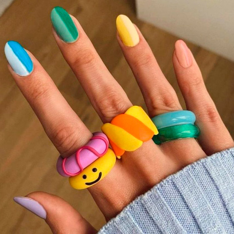 10 accesorios coloridos que transformarán tus outfits