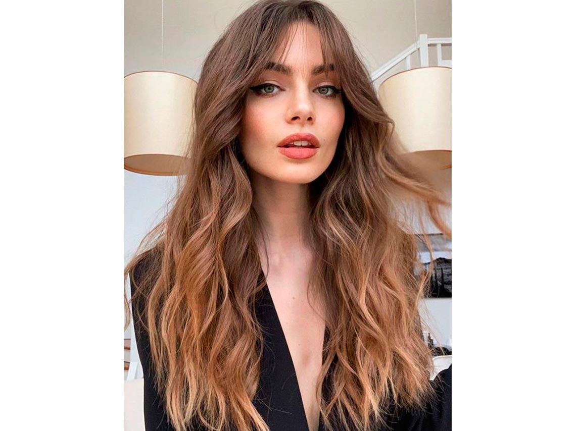 10 tintes de moda que le van bien a las chicas con cabello chino