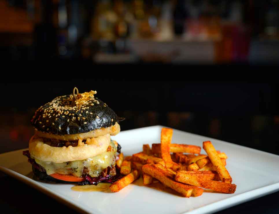 Hay una hamburguesa con oro en CDMX y tú también puedes probarla 1