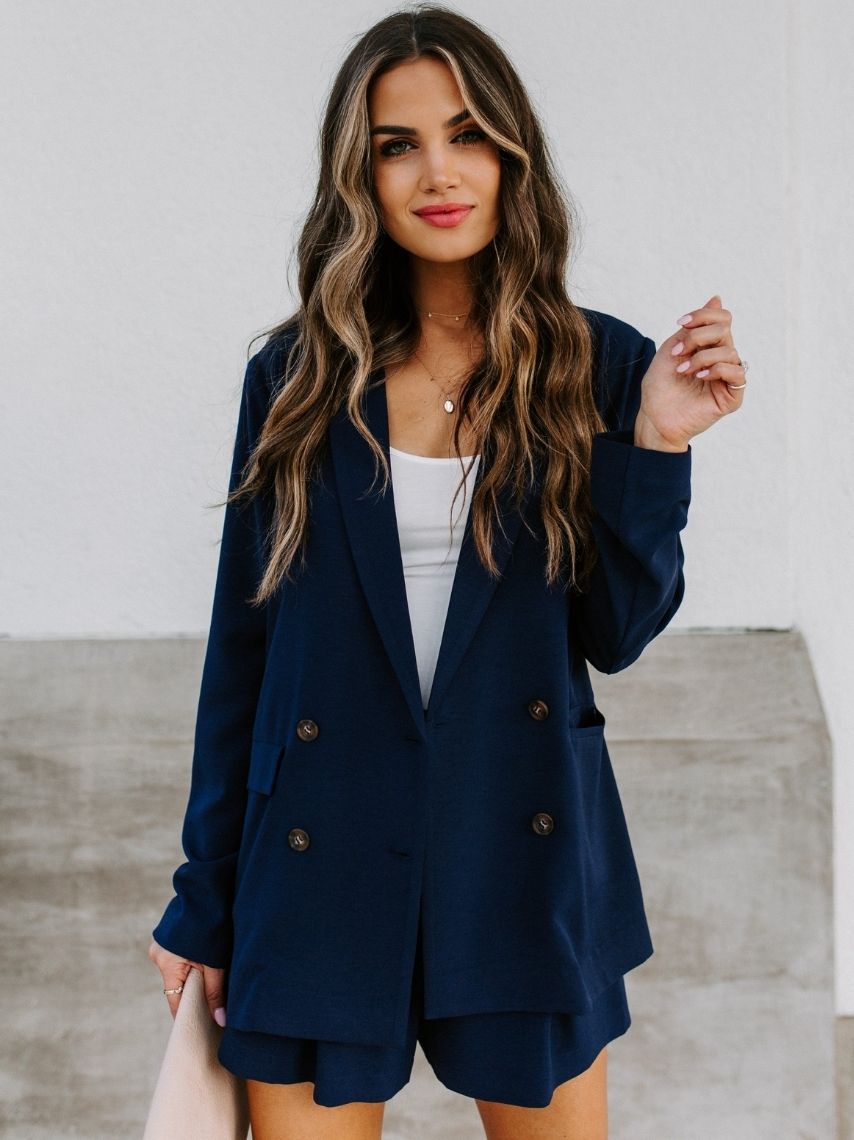 10-outfits-con-blazer-azul-marino-para-sentirte-confiada-en-la-oficina-7