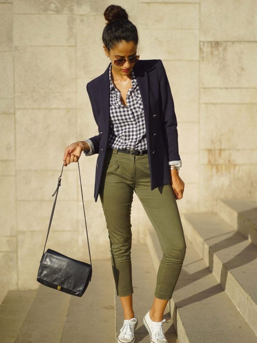 10-outfits-con-blazer-azul-marino-para-sentirte-confiada-en-la-oficina-8