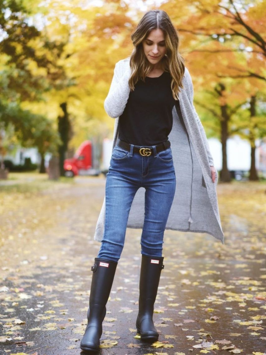 outfits con botas de lluvia para las próximas tardes de