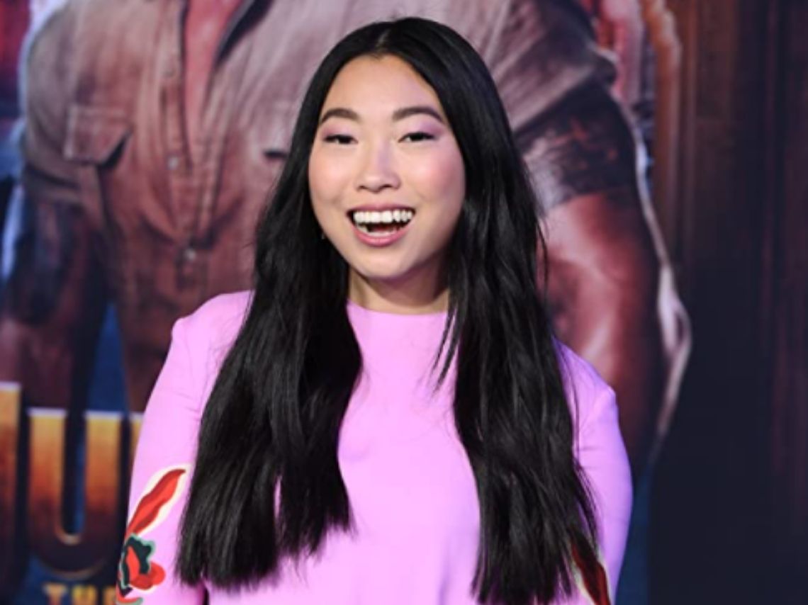 Awkwafina la nueva heroína que amarás igual que a la Mujer Maravilla 1