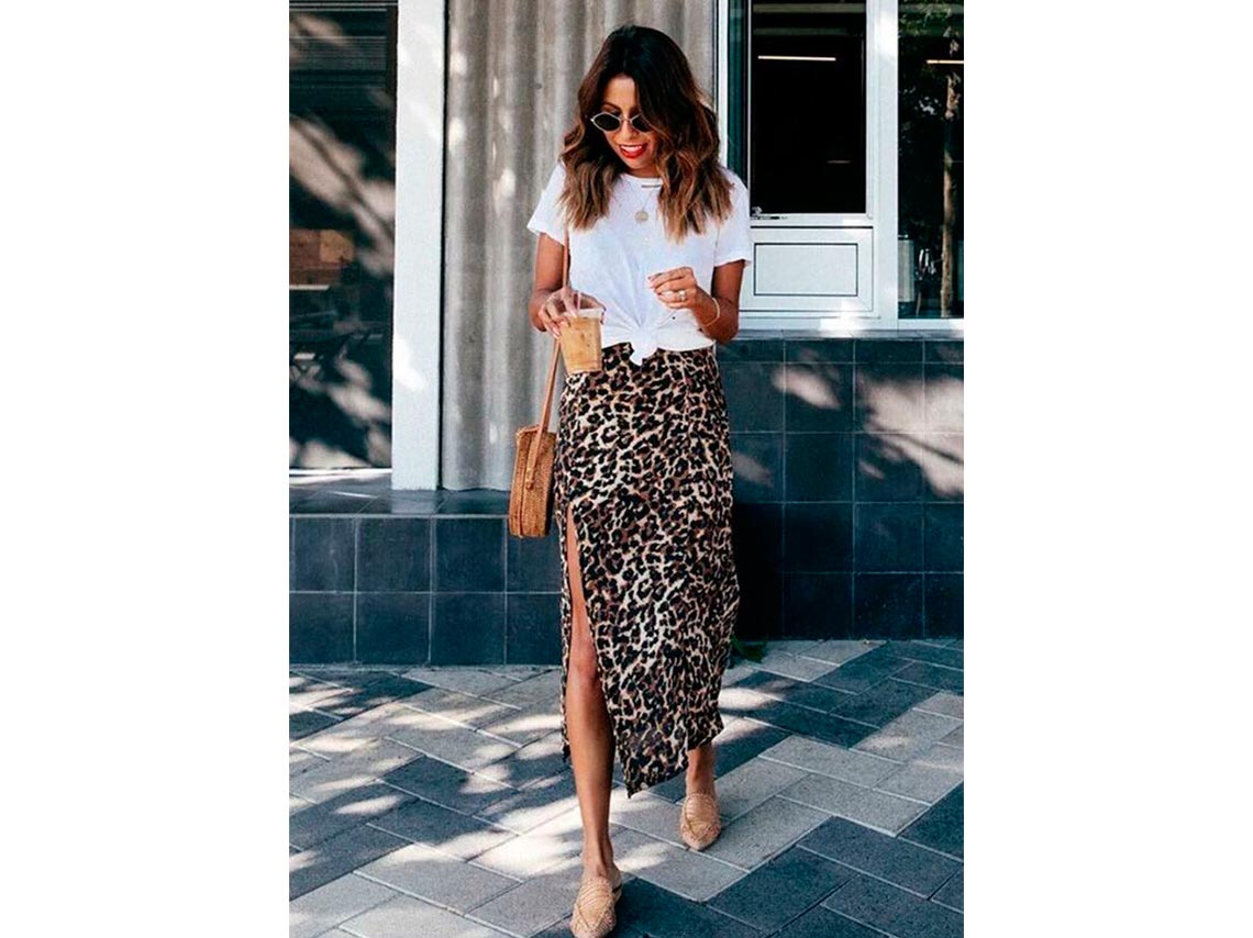 10 outfits con falda animal print para ir a trabajar