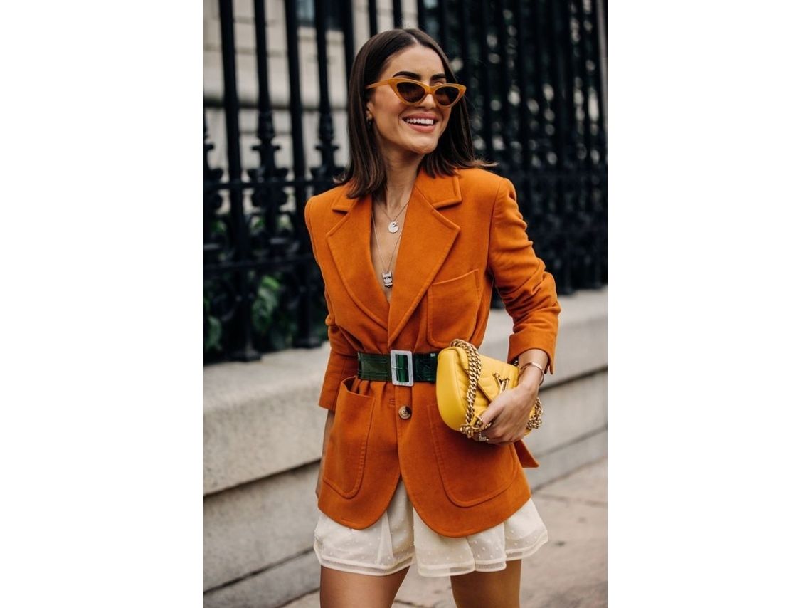 formas de combinar el naranja en tus outfits este otoño