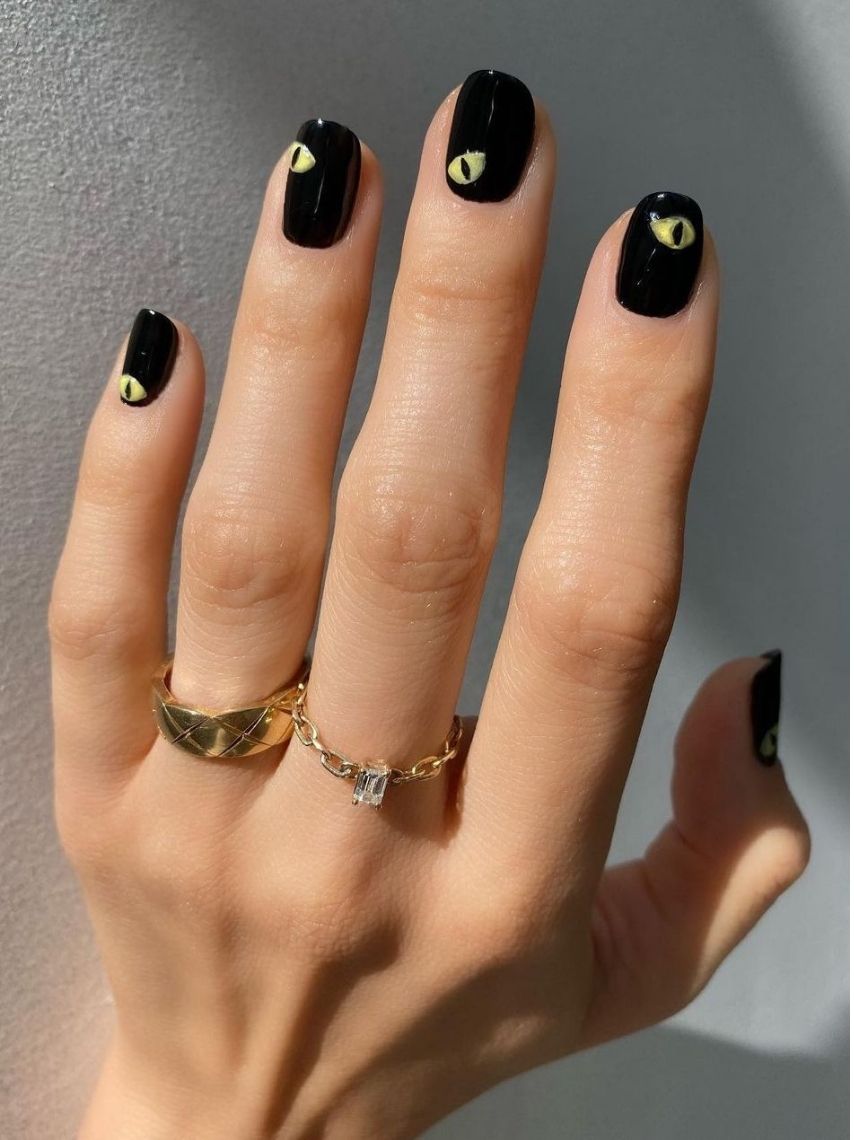10-disenos-de-unas-cortas-para-halloween-de-ultimo-momento-4